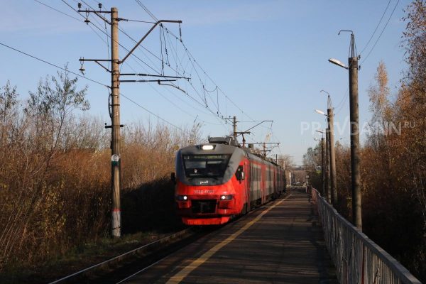 Четыре электрички между Московским вокзалом и проспектом Гагарина отменят 20 июня
