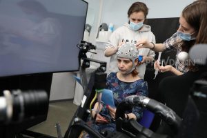 Управлять силой мысли: что такое нейроинтерфейсы и какие нейротехнологии доступны уже сейчас