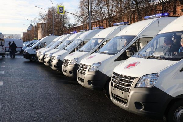 20 «скорых» и 55 школьных автобусов поступит в Нижегородскую область