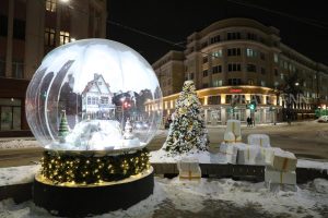 «Не&nbsp;время сейчас!»: нижегородцы поддержали отмену новогодних гуляний