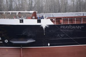 Краболов и сухогруз спустили с верфей нижегородские судостроители