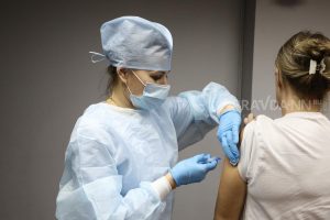 Как и когда вакцинироваться от клещей?