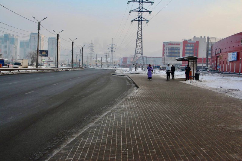 Пробки сократились в часы пик на площади Комсомольской благодаря дополнительным полосам