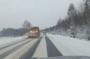 Более 2 тыс. тонн противогололедной смеси израсходовано для обработки региональных дорог