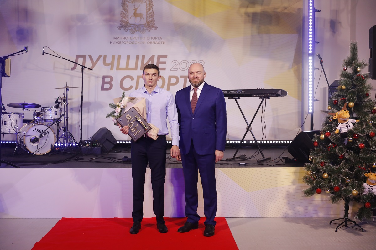 Победитель в номинации «Спортсмен года в паралимпийских видах спорта» Пётр Михальков