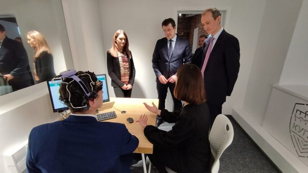 Дмитрий Григоренко и&nbsp;Глеб Никитин посетили первую региональную лабораторию пользовательского тестирования