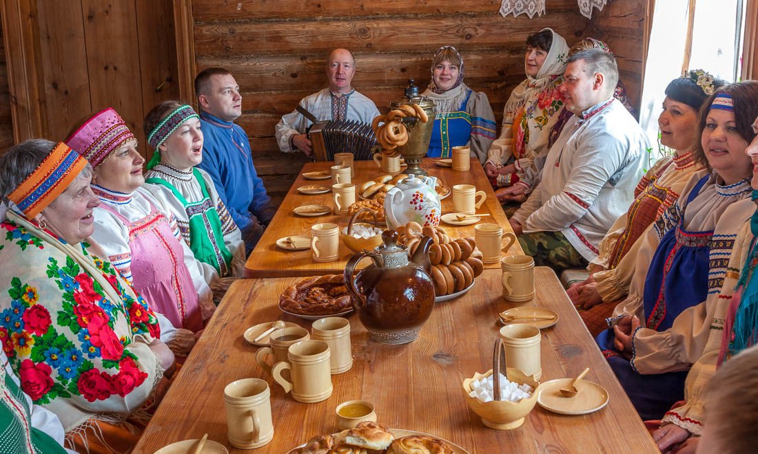 Экскурсия будет проходить в господской кухне усадьбы и ознакомит участников с русским крестьянским бытом и обычаями