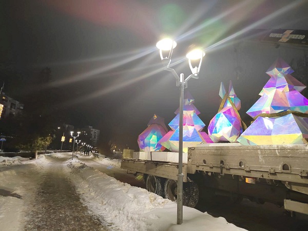 Полигональные зайцы и медведи вернулись на улицы Сормовского района в преддверии Нового года