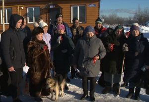 Жители ветхих и&nbsp;аварийных домов в&nbsp;поселке Сатис получили ключи от&nbsp;новых квартир