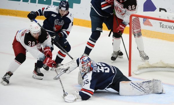 Хоккеисты нижегородского «Торпедо» уверенно обыграли подмосковный «Витязь»