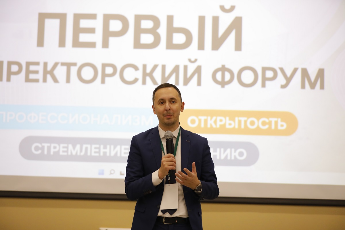 Давид Мелик-Гусейнов отметил, что «Школа 800» - это первый региональный проект такого масштаба