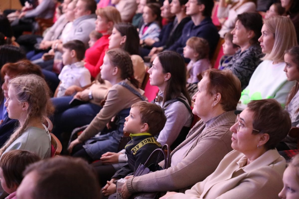 В Нижнем Новгороде благотворительный мультконцерт «Союзмультфильма» посетили около 900 человек