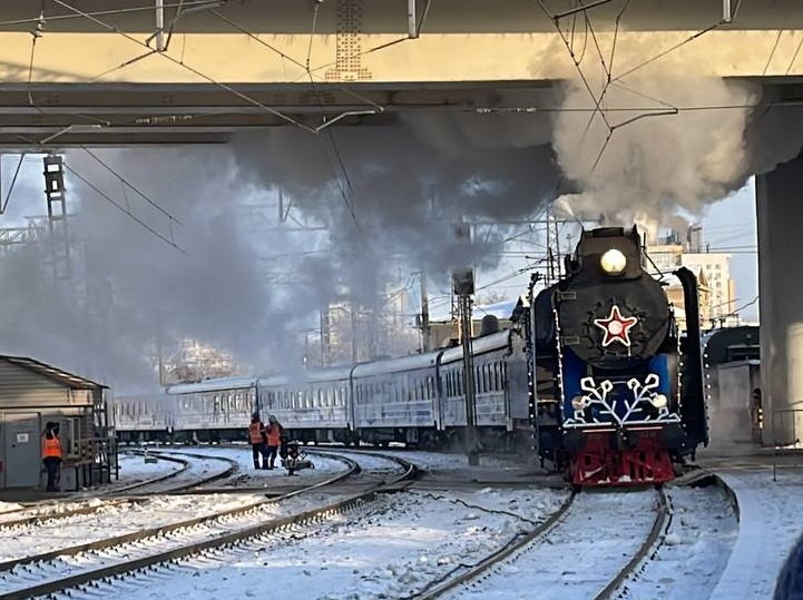 10 декабря в Нижний Новгород прибыл новогодний поезд Деда Мороза
