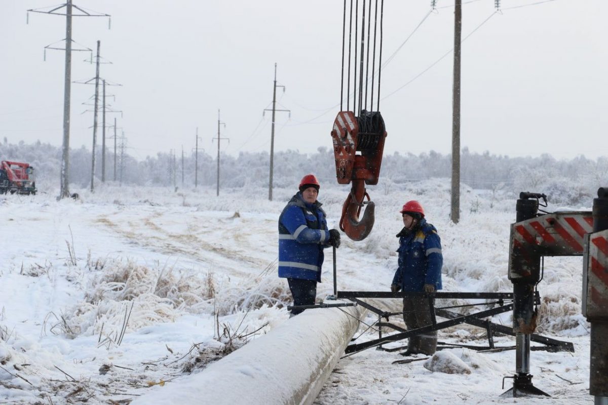Почти тысяча энергетиков устраняют очередные последствия ледяного дождя в Нижегородской области