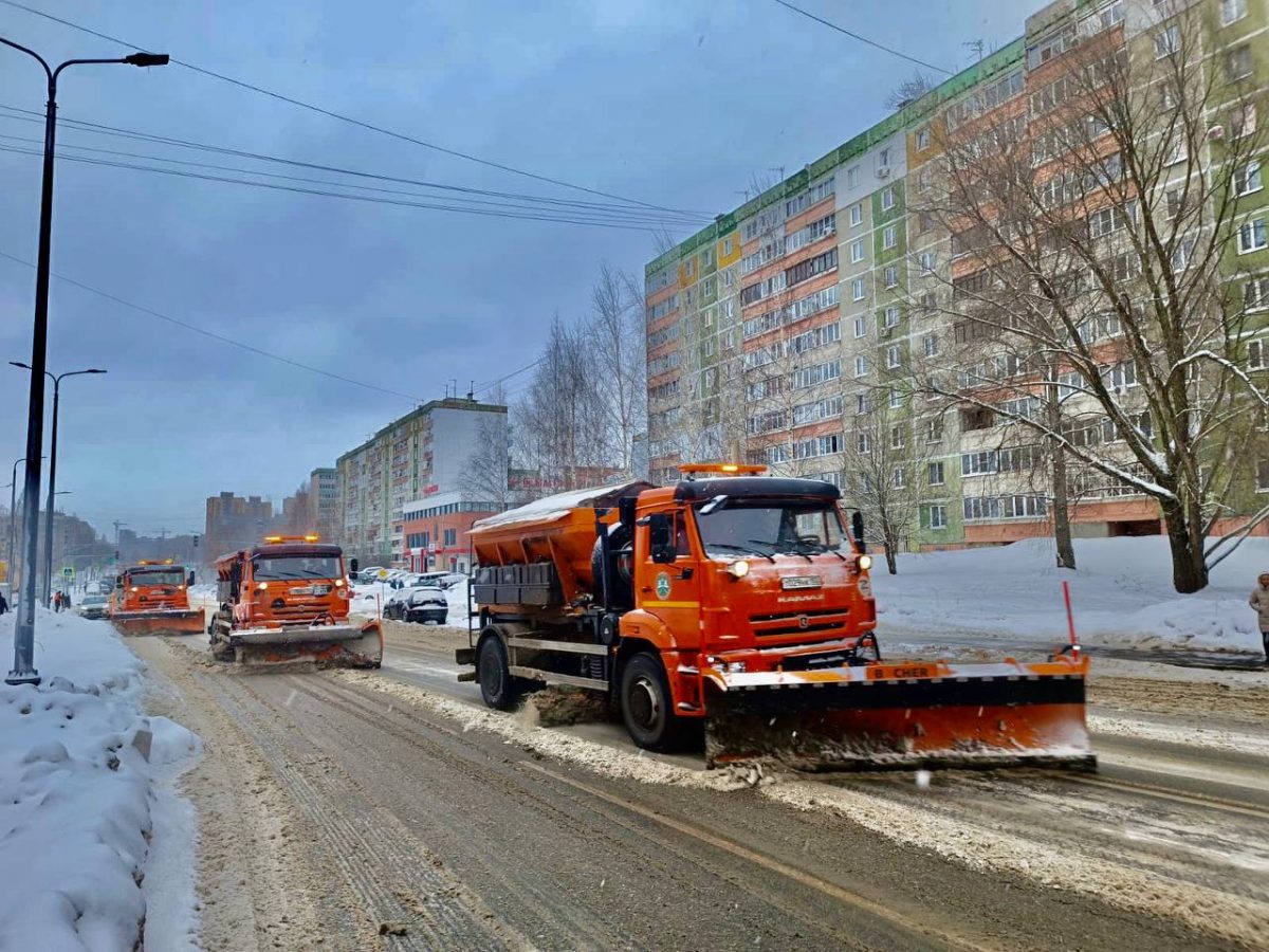 20 тысяч кубометров снега вывезли за полдня из Нижнего Новгорода