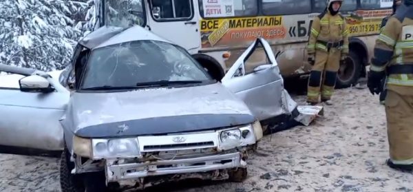 9‑летний ребенок погиб в ДТП с автобусом в Краснобаковском районе