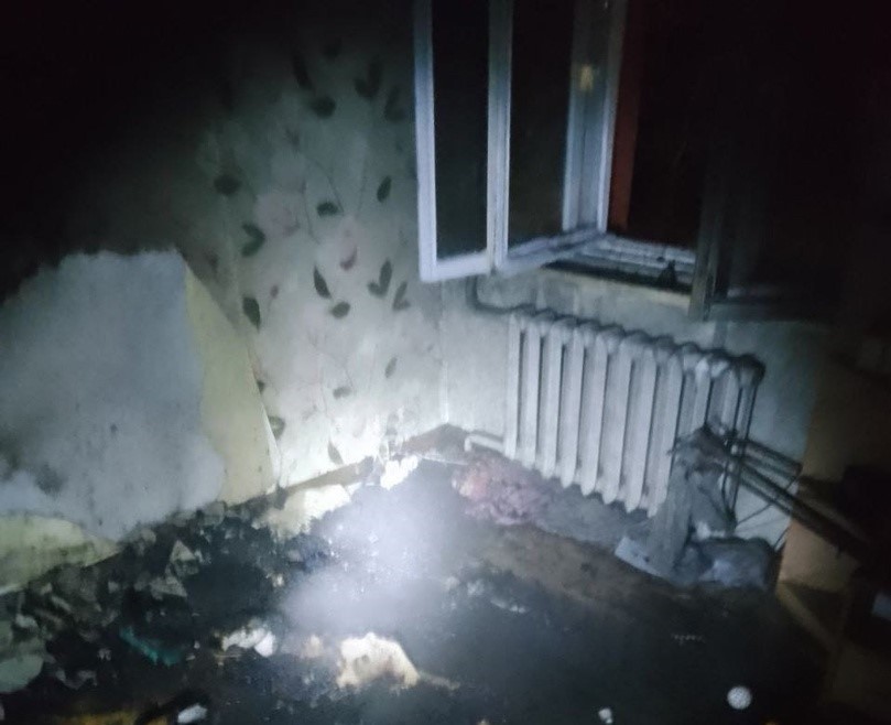 20 человек эвакуировали и 1 спасли из горящего дома на проспекте Ленина