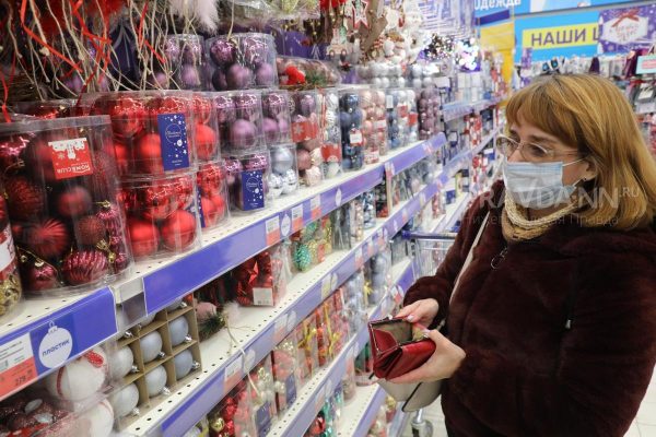 Алкоголь и корпоративная продукция: стало известно, что будут дарить компании своим сотрудникам