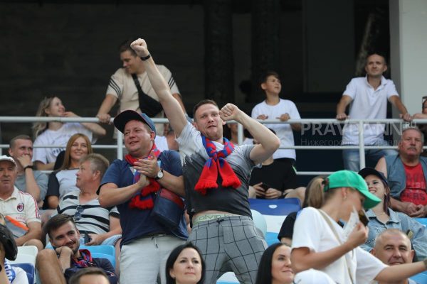 Нижегородцы и гости города оформили более 73 тысяч «Карт болельщика»