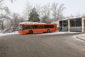 20 пассажиров эвакуировали из загоревшегося автобуса в Самаре