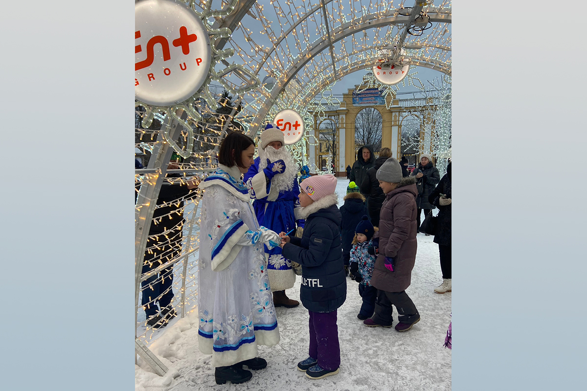 Эн+ приглашает нижегородцев в Автозаводский парк на новогодние представления у светового городка