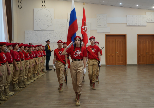 В Дзержинске ряды «Юнармии» пополнили более 60 школьников
