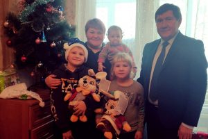 Николай Денисов исполнил желание 10-летнего Артура в рамках акции «Елка желаний»