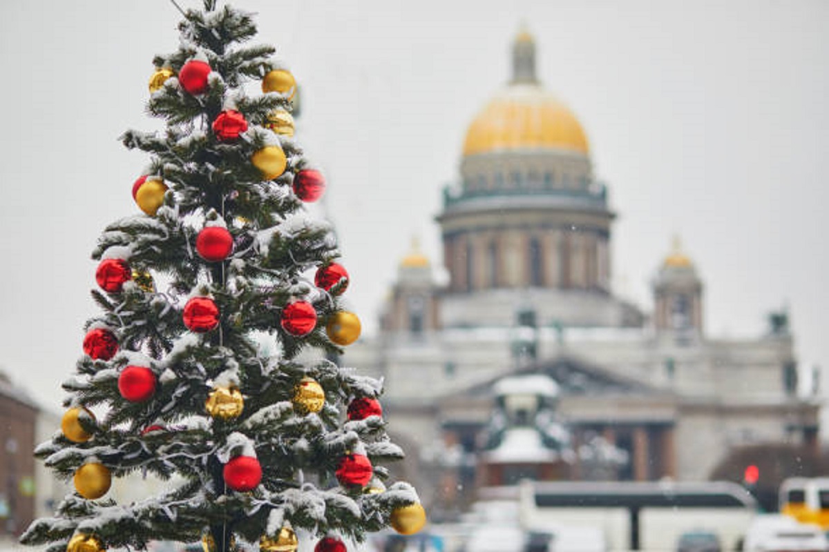 Петербург обогнал Сочи в рейтинге лучших туристических направлений на новогодних праздниках