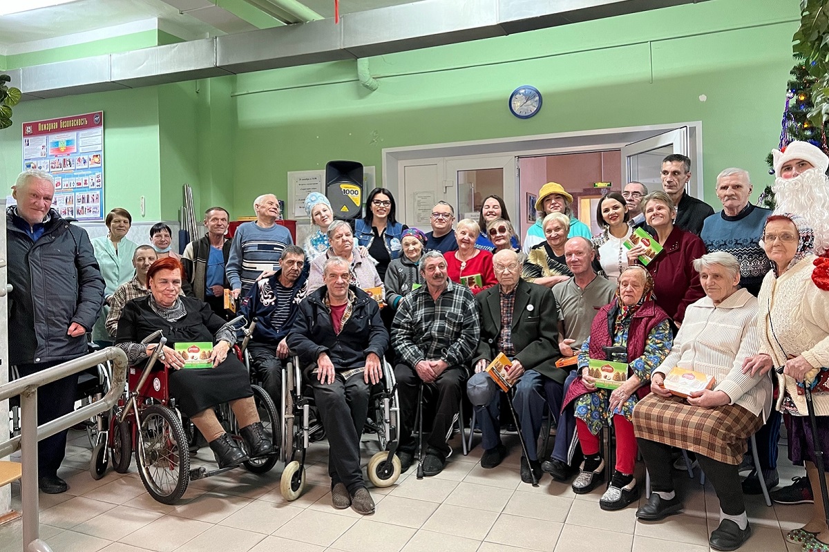 Волонтеры Победы провели 20 новогодних концертов для пожилых людей в домах-интернатах Нижегородской области
