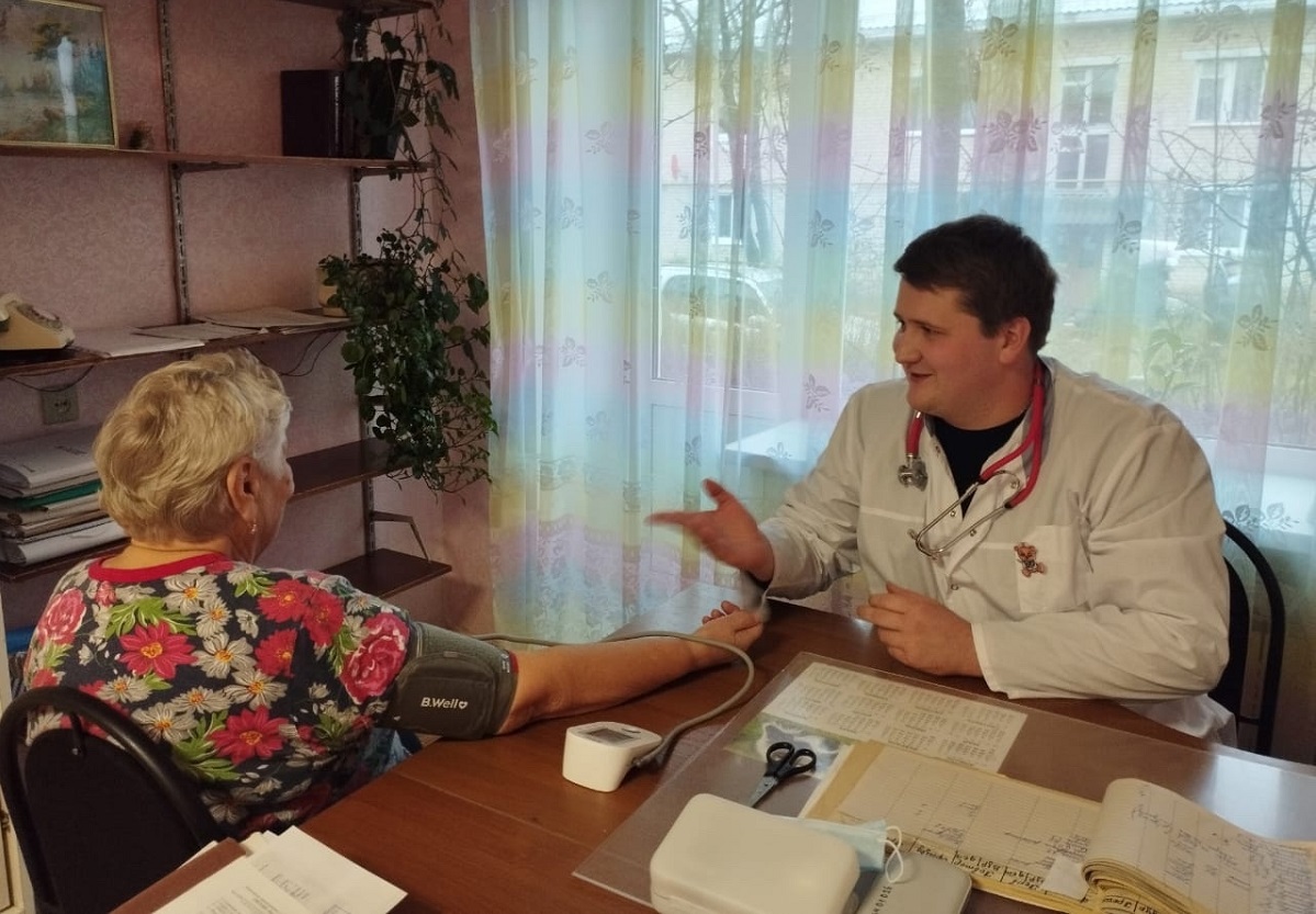 24-летний медик возглавил сельский ФАП в Борском районе
