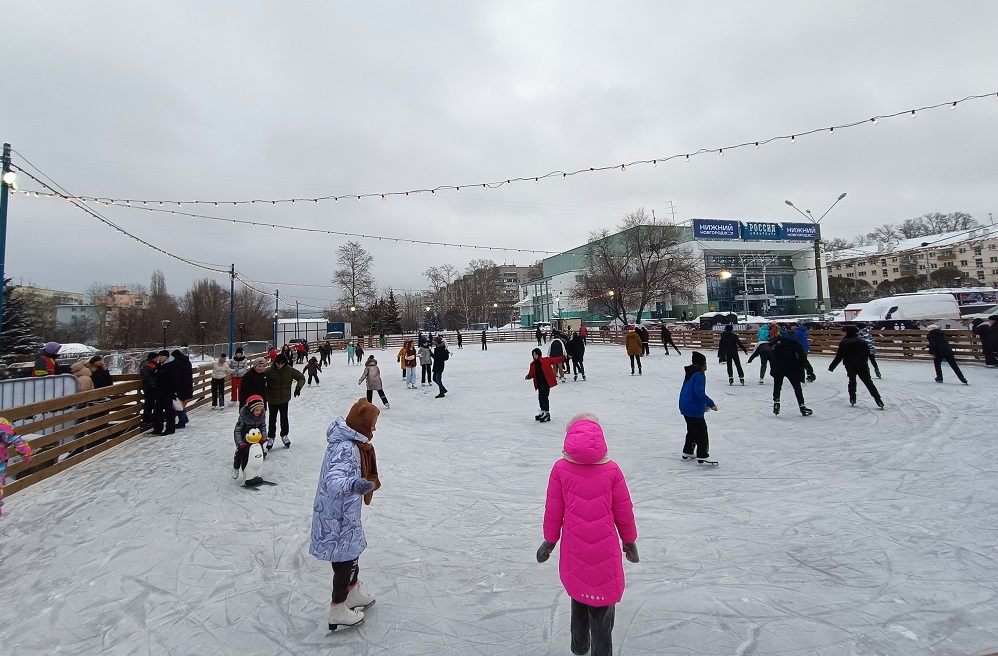 Более 12 тысяч нижегородцев посетили массовые катания на коньках и лыжах в новогодние каникулы