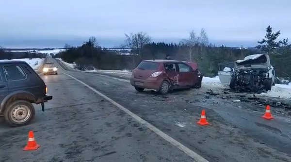 Один из пострадавших в массовом ДТП в Павловском районе находится в тяжелом состоянии