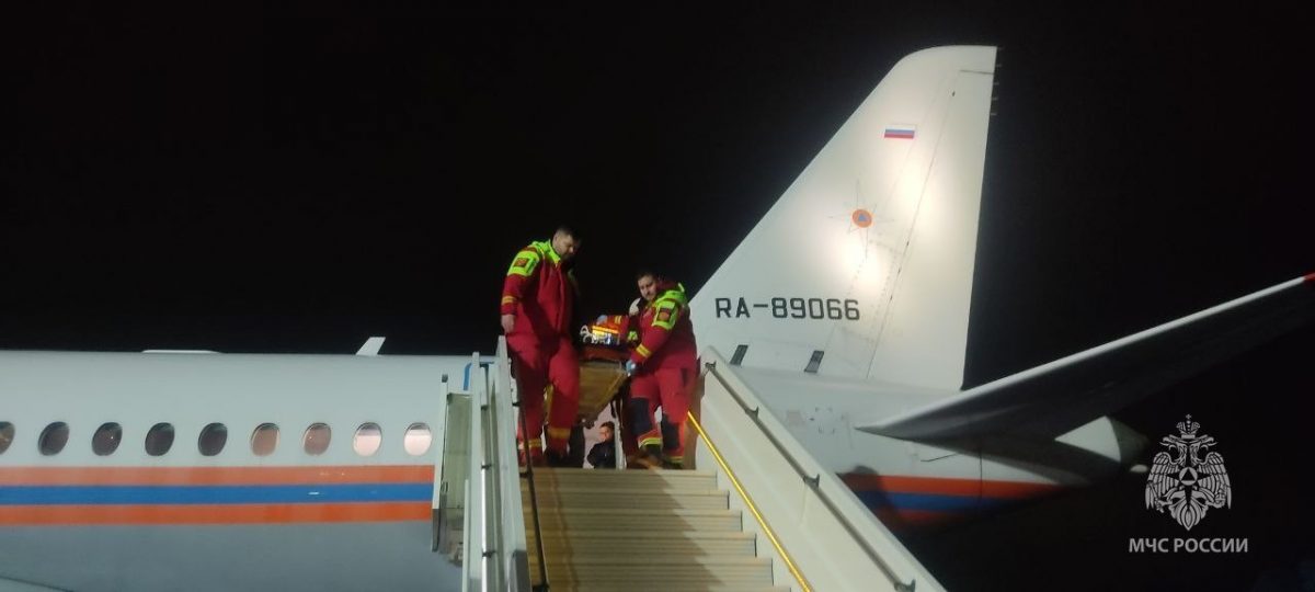 Двух детей с ожогами из Чечни доставили на спецборту МЧС России в Нижний Новгород