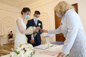 64 свадьбы сыграют в Нижегородской области 23&nbsp;марта