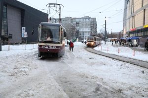 Трамваи №2 и №21 ходят по новому маршруту из-за ликвидации пожара на улице Ильинской