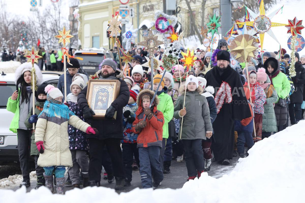 Святочное шествие пройдет по улице Большой Покровской 15 января