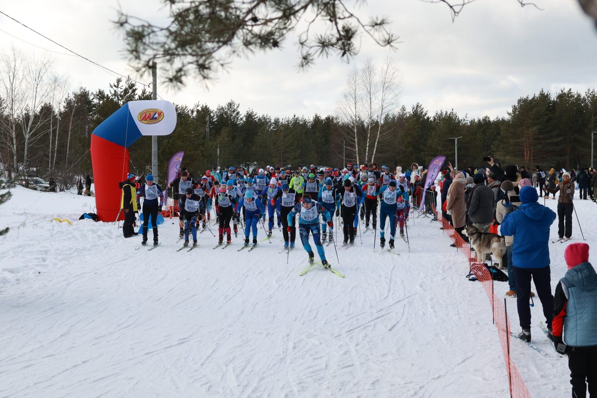 Более 1000 человек объединила Всероссийская массовая гонка «Лыжня России» в Дзержинске