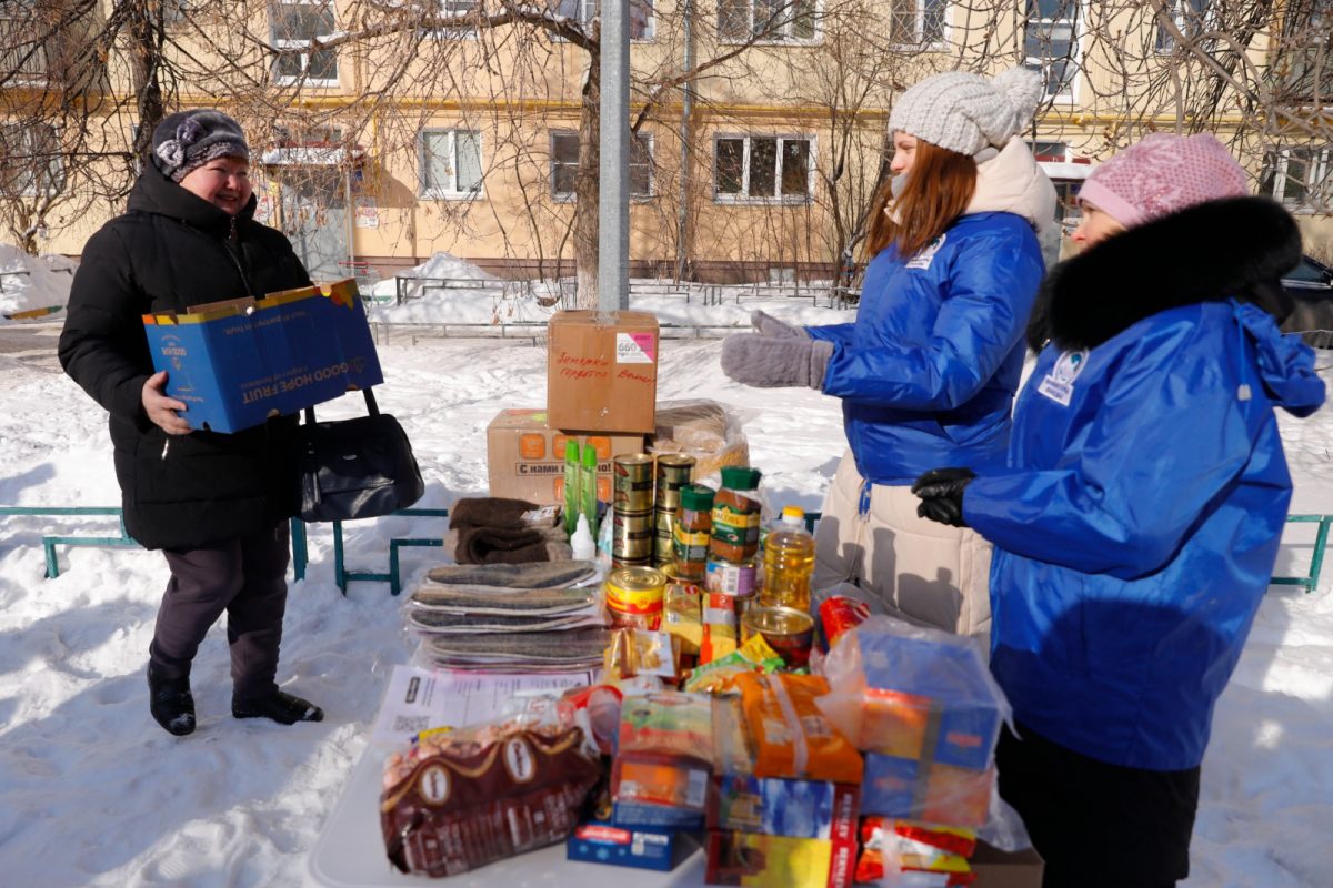 Волонтеры Победы организовали выездные точки сбора гуманитарной помощи для бойцов СВО