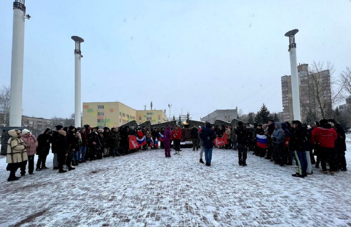 Нижегородские студенты почтили память воинов Сталинградской битвы