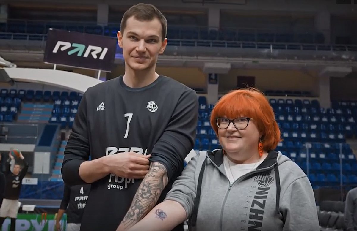 Баскетболисты «Пари НН» исполнили мечту нижегородской болельщицы