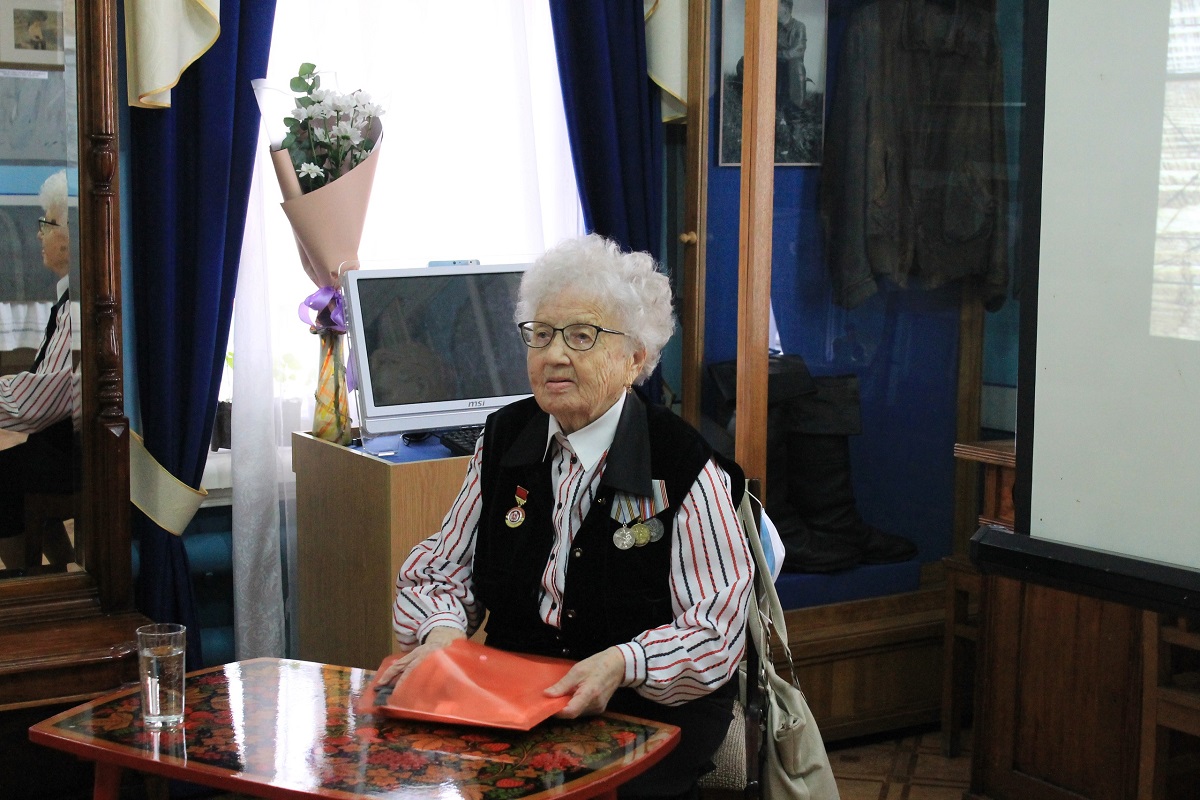 91-летняя учительница из Чкаловска рассказала, как из второгодников воспитать уважаемых людей