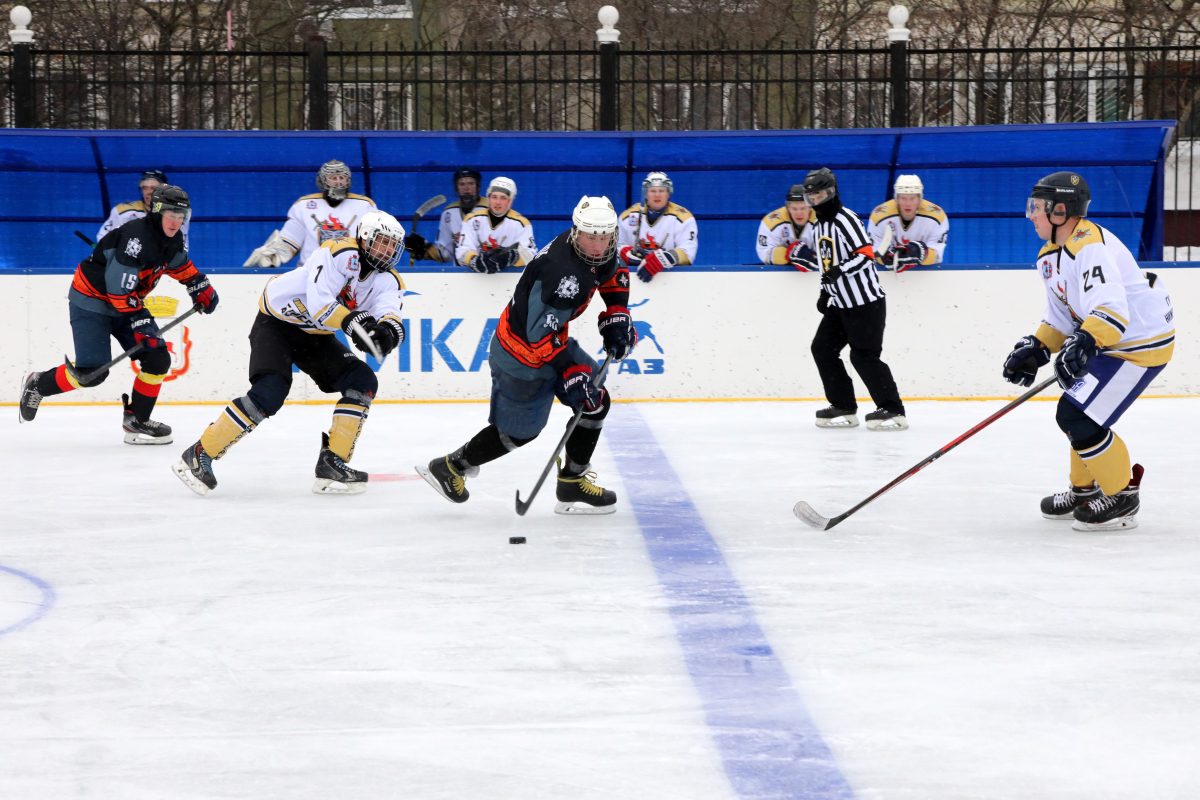 В Нижнем Новгороде прошел отборочный этап чемпионата Офицерской хоккейной лиги «Русская классика»
