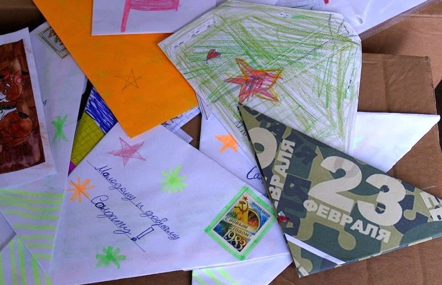 Печки, термобелье и трогательные письма: как жители Дзержинска поддерживают бойцов СВО