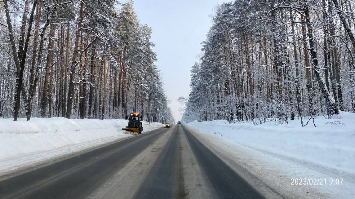 Дорожная техника в районах Нижегородской области работает в усиленном режиме