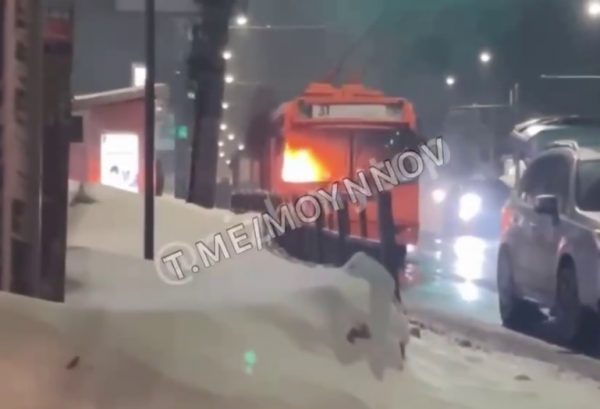 Троллейбус горел в Щербинках 25 февраля