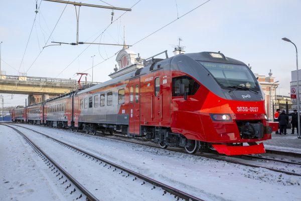 248 дополнительных поездов будут курсировать в новогодние праздники на ГЖД