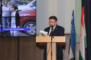 Олег Лавричев принял участие в молодежном патриотическом форуме