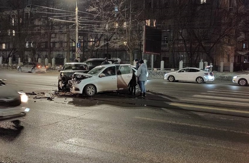 Нетрезвый водитель устроил ДТП с пострадавшими на проспекте Гагарина