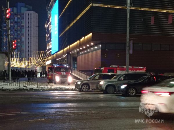 Из торгового центра «Небо» в Нижнем Новгороде снова эвакуировали людей