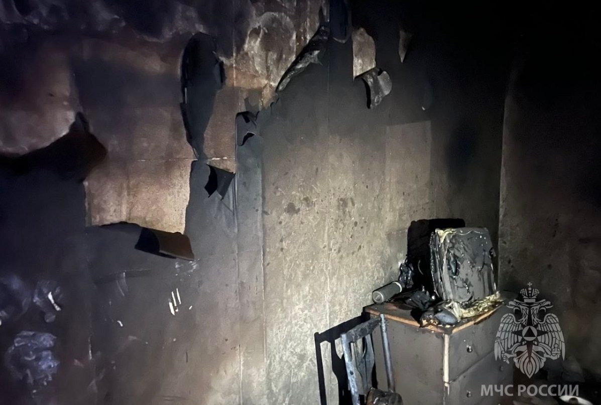 Более 40 человек спасли при пожаре в многоквартирном доме в Дзержинске